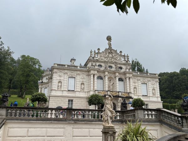 Schloss Linderhof, König Ludwig II, Märchenkönig, Zugspitzregion, Ausflugstipp
