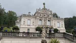 Schloss Linderhof, Aussenansicht, UNESCO Weltkulturerbe