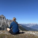 Birgit vor Bergpanorama